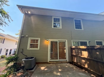 1041 Nottingham Ct, Cary, NC 27511