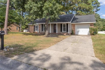 1041 Patrick Dr, Fayetteville, NC 28314