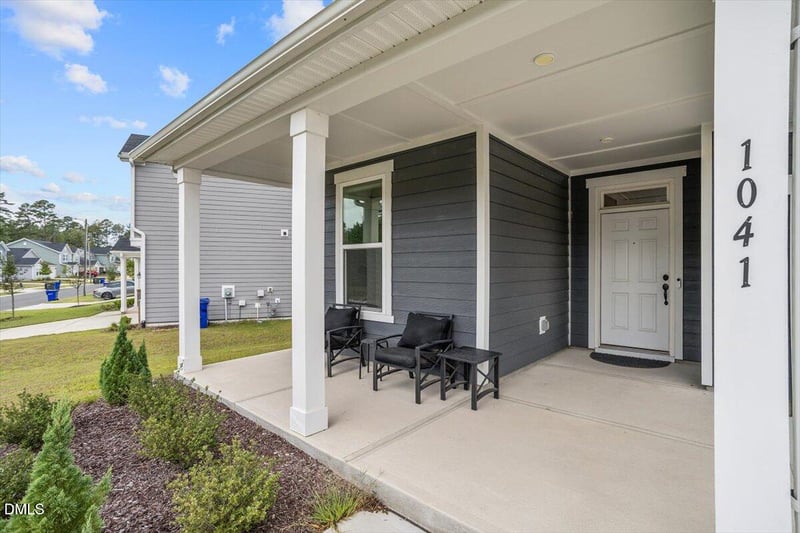 1041 Ringhill Bluff Dr, Durham, NC 27704