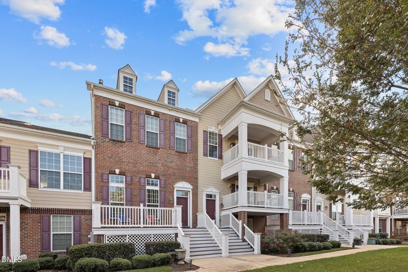 10410 Sablewood Dr, Raleigh, NC 27617