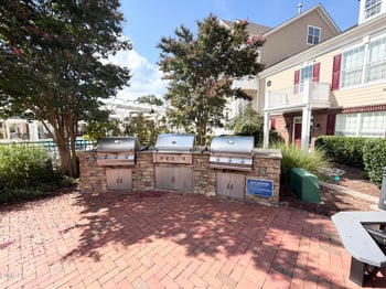 10410 Sablewood Dr, Raleigh, NC 27617