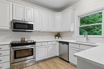 10415 Ashmead Ln, Raleigh, NC 27614