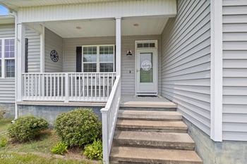 10417 Carsons Creek Dr, Zebulon, NC 27597