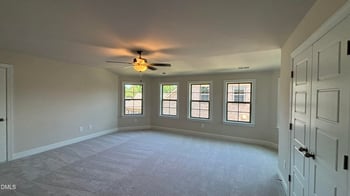 1042 Beechcraft Dr, Mebane, NC 27302