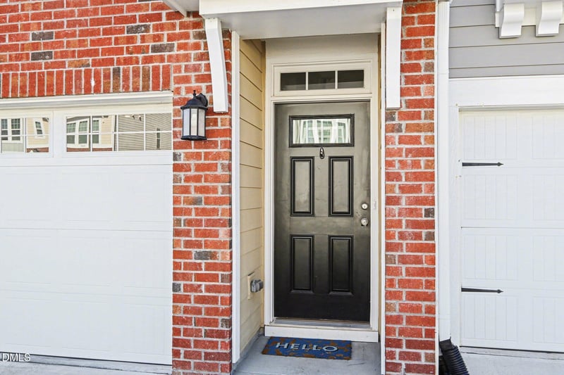 1042 Commack Dr, Durham, NC 27703