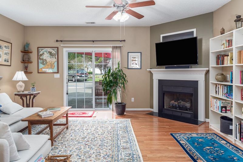 1042 Dual Parks Rd, Apex, NC 27502
