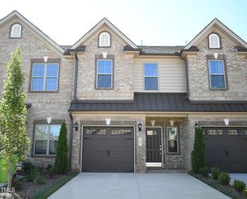 1043 Beechcraft Dr, Mebane, NC 27302