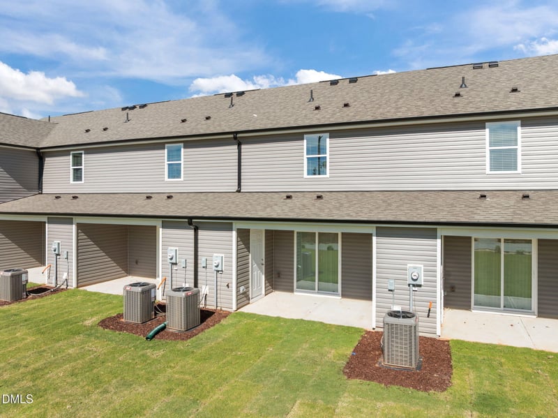 1043 Peony Ln, Youngsville, NC 27596