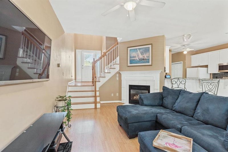 10432 Shadowlawn Dr, Raleigh, NC 27614
