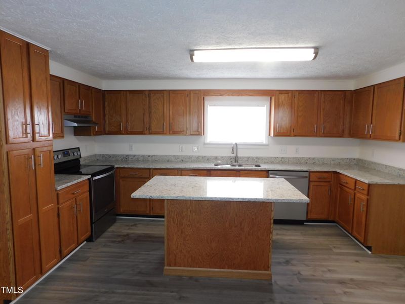 10436 S Nash St, Middlesex, NC 27557