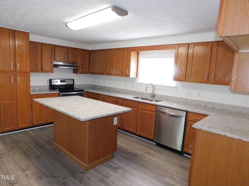 10436 S Nash St, Middlesex, NC 27557