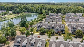 1044 Philpott Dr, Chapel Hill, NC 27517