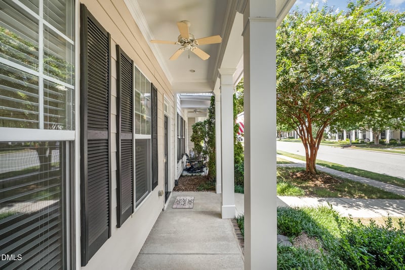 1044 Philpott Dr, Chapel Hill, NC 27517