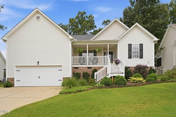 1044 Willhaven Dr, Fuquay Varina, NC 27526