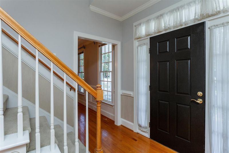 10441 Summerton Dr, Raleigh, NC 27614
