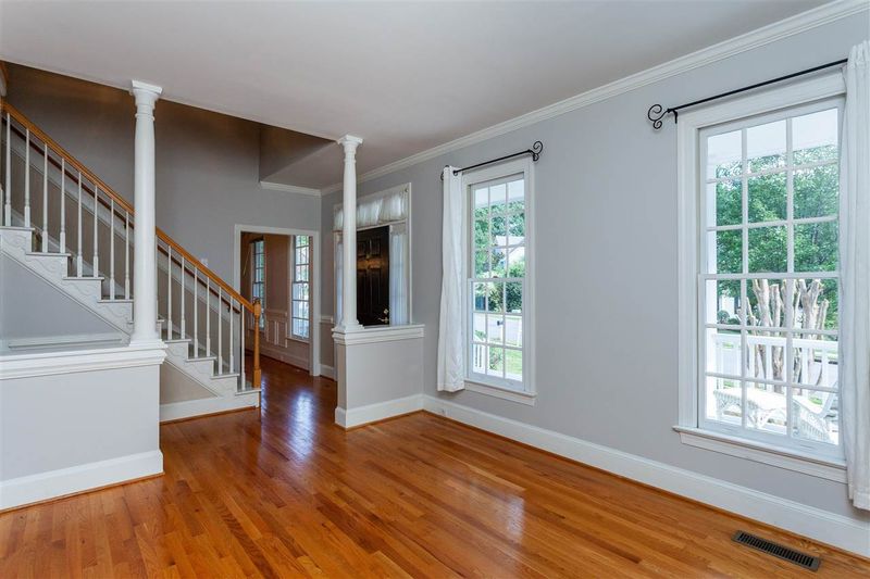 10441 Summerton Dr, Raleigh, NC 27614