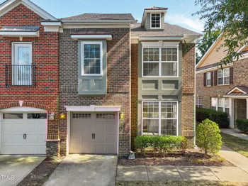 1045 Remington Oaks Cir, Cary, NC 27519