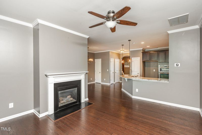 1045 Valleystone Dr, Cary, NC 27519