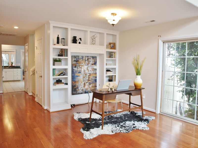 10452 Neland St, Raleigh, NC 27614