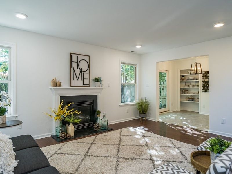 10456 Neland St, Raleigh, NC 27614