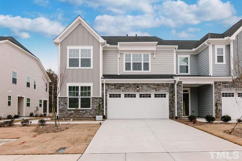 1046 Craigmeade Dr, Morrisville, NC 27560