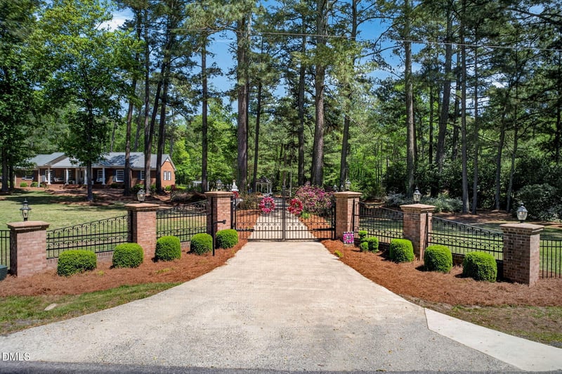 1046 Johnson Rd, Coats, NC 27521