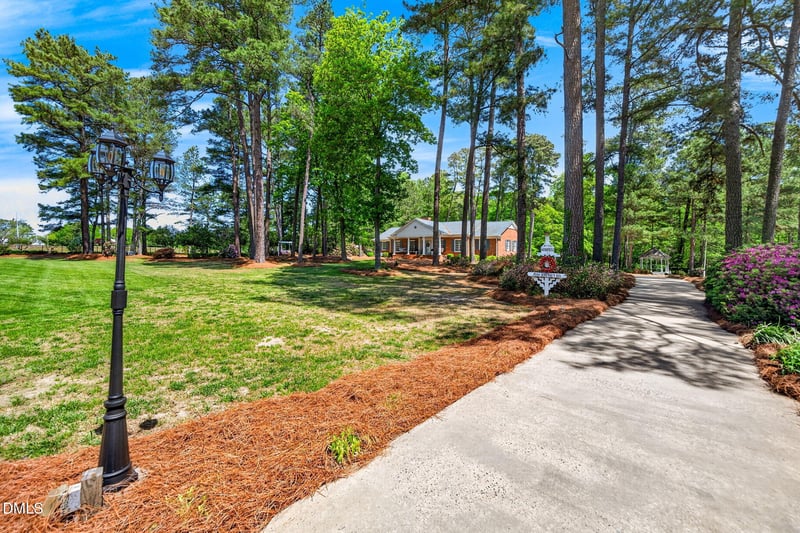 1046 Johnson Rd, Coats, NC 27521