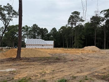 1046 White Plains Dr, Fayetteville, NC 28312