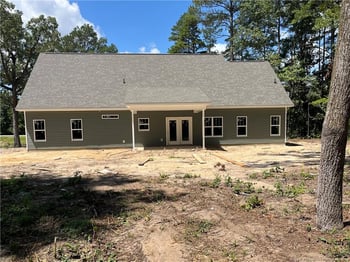 1046 White Plains Dr, Fayetteville, NC 28312