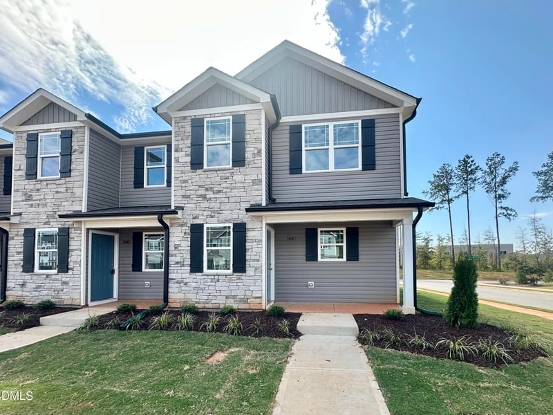 1047 Peony Ln, Youngsville, NC 27596