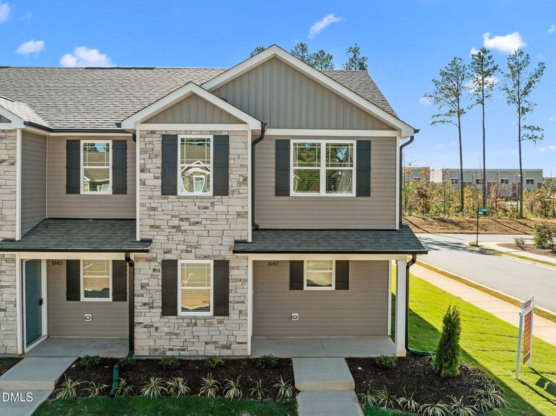 1047 Peony Ln, Youngsville, NC 27596