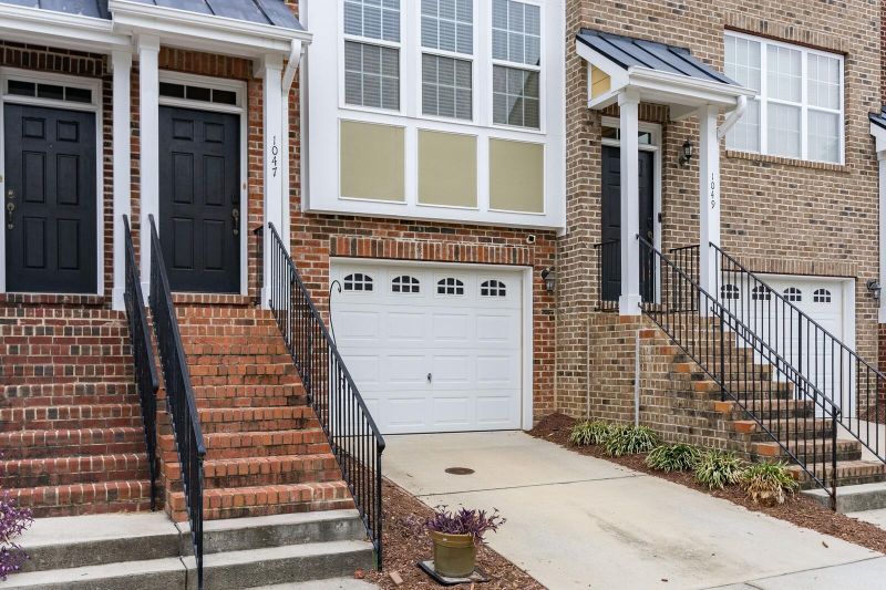 1047 Summerhouse Rd, Cary, NC 27519