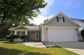 1048 Dexter Ridge Dr, Holly Springs, NC 27540