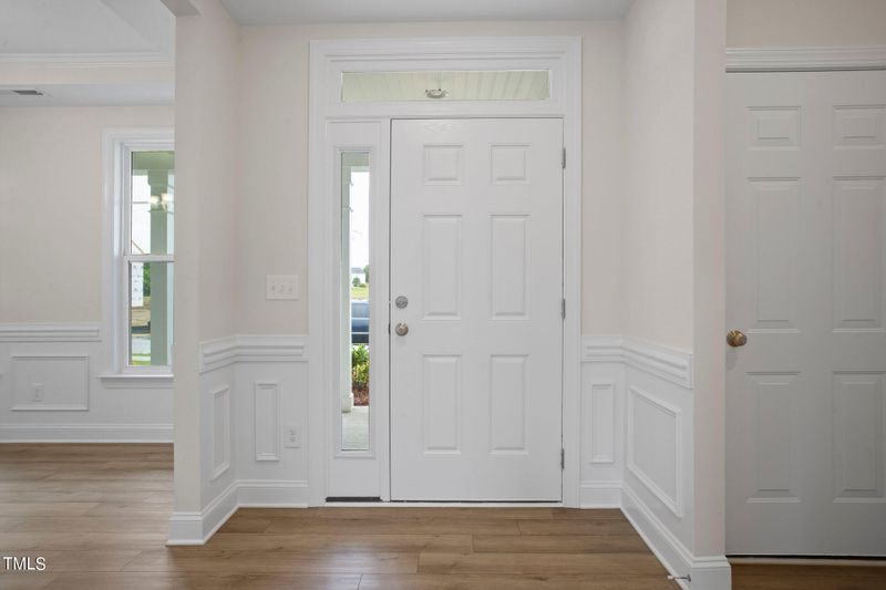 1048 Gibson House Dr, Burlington, NC 27215