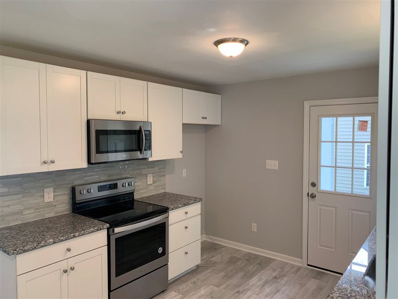 1048 Mailwood Dr, Knightdale, NC 27545