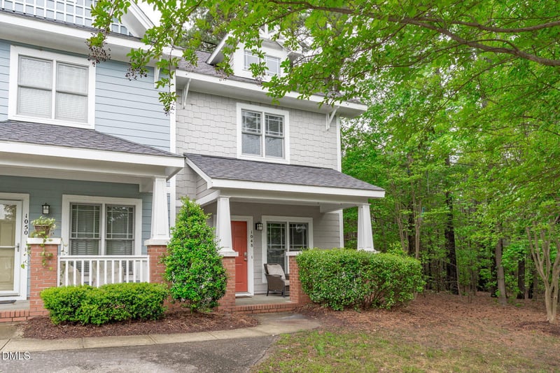 1048 Mica Lamp Ct, Apex, NC 27502