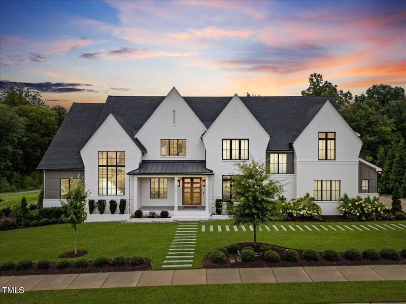 1048 Montvale Ridge Dr, Cary, NC 27519