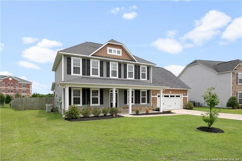 1048 Ronald Reagan Dr, Fayetteville, NC 28311