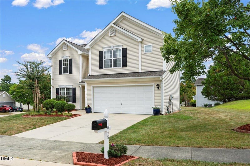 1048 Stormy Ln, Raleigh, NC 27610