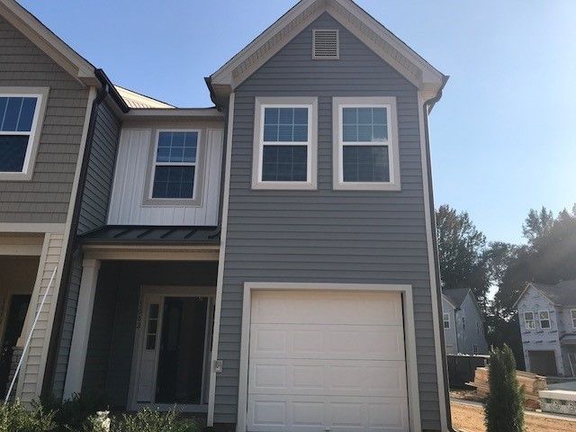 1049 Coldstream Ln #101, Burlington, NC 27215