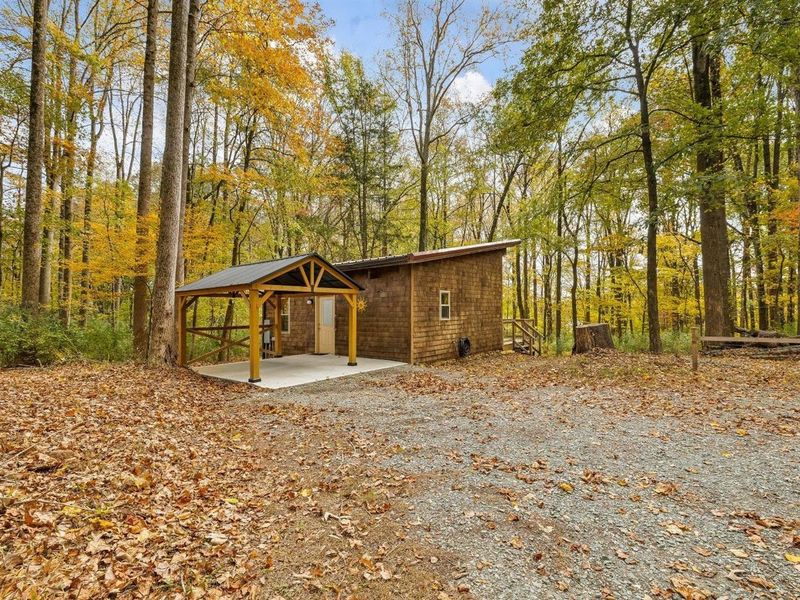 1049 Elmer Keck Rd, Pittsboro, NC 27312