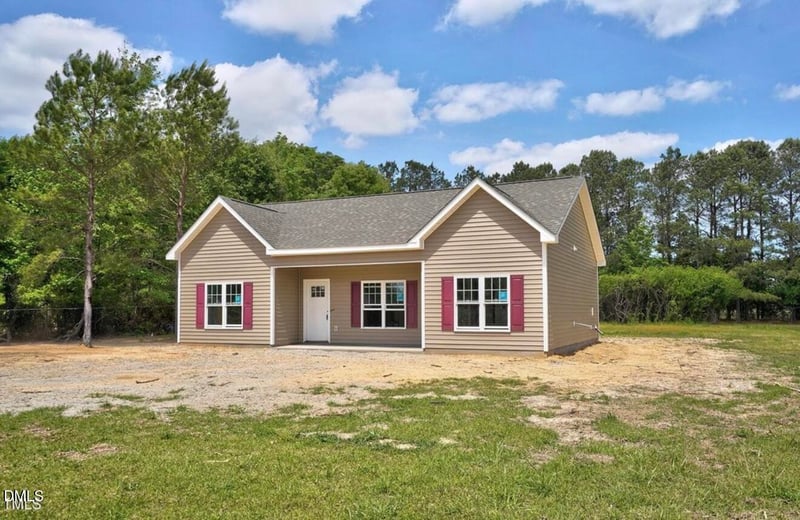 1049 Jada Allen Rd, Dunn, NC 28334