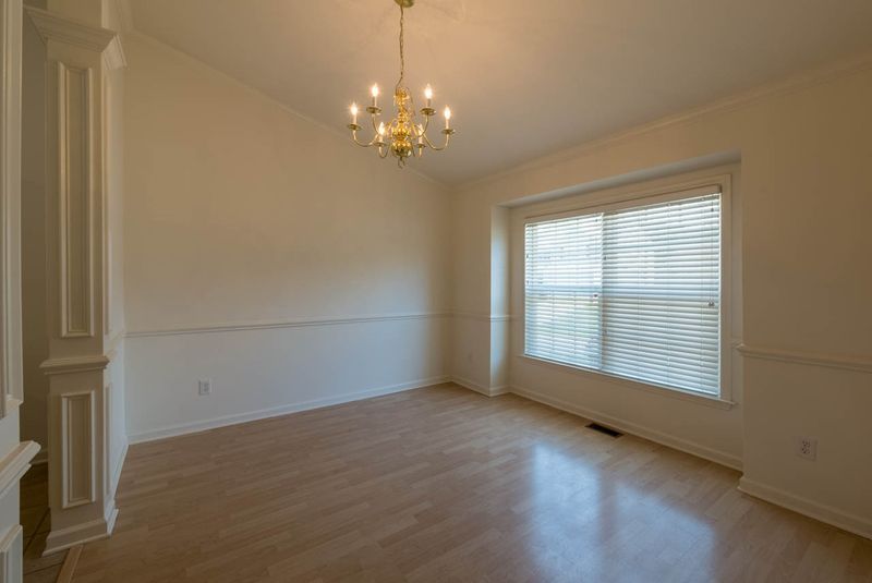 1049 Mosstree Dr, Apex, NC 27502