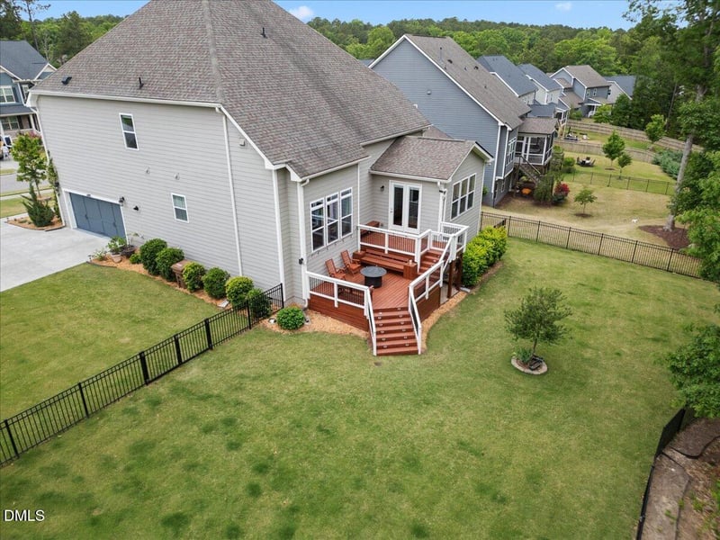 1049 Queensdale Dr, Cary, NC 27519