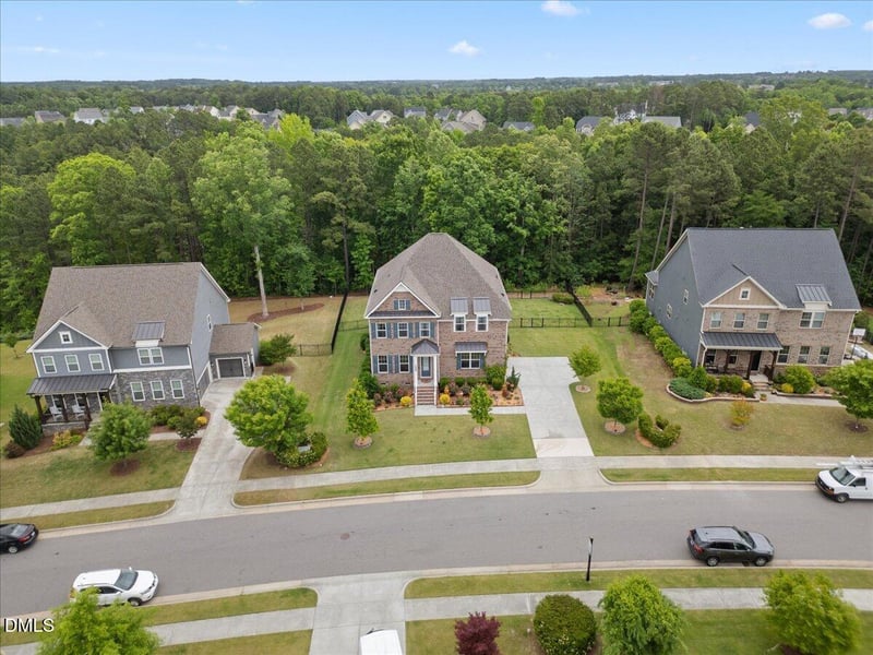 1049 Queensdale Dr, Cary, NC 27519