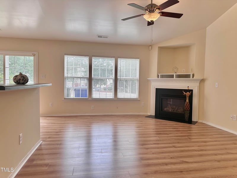 1049 Stormy Ln, Raleigh, NC 27610