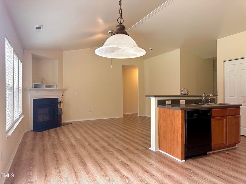 1049 Stormy Ln, Raleigh, NC 27610