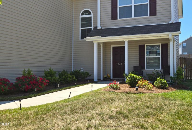 1049 Thicket Dr, Burlington, NC 27217