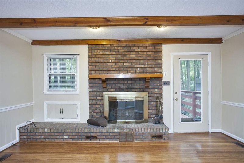 105 Abbey Ln, Cary, NC 27511
