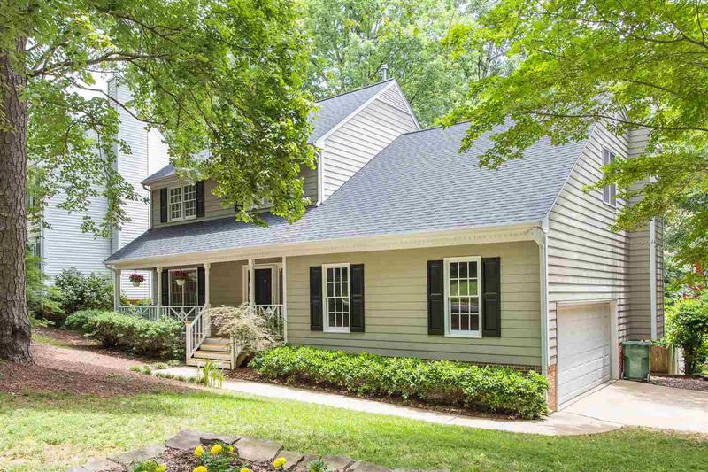 105 Aborfield Ct, Cary, NC 27513